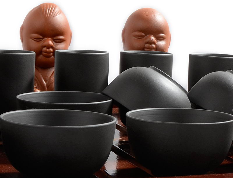 Чёрный набор посуды кунг-фу ча из исинской глины впишется в любую обстановку.