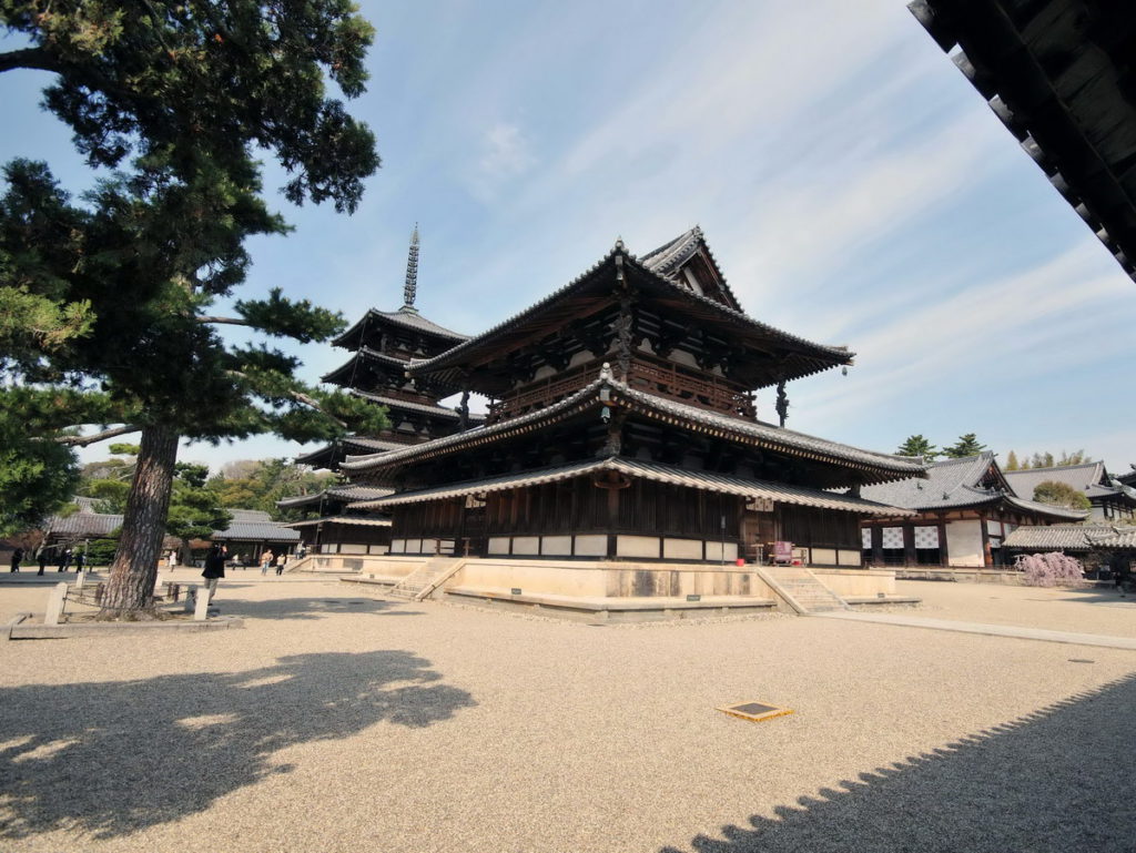 5. Храм Хорю-дзи (Horyuji Temple)